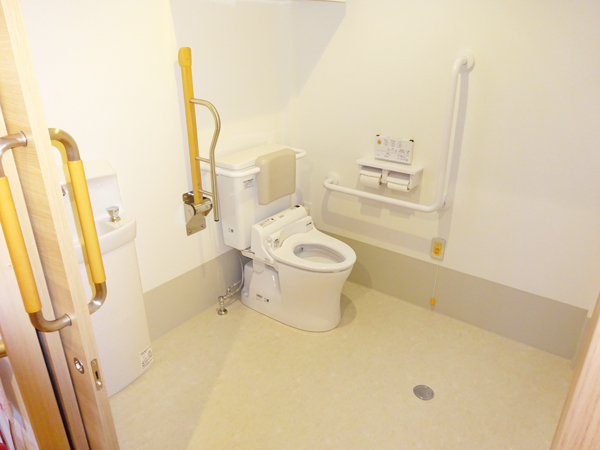 多目的トイレ
